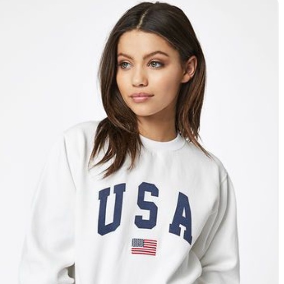 Brandy Melville Tops - USA 🇺🇸 Sweatshirt
